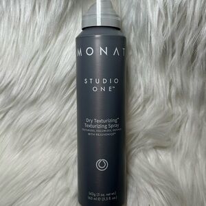 Monat Studio One Dry Texturizing Spray